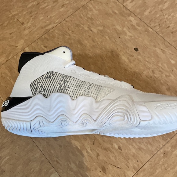 Brand-new inbox new balance basketball shoes KAWHI